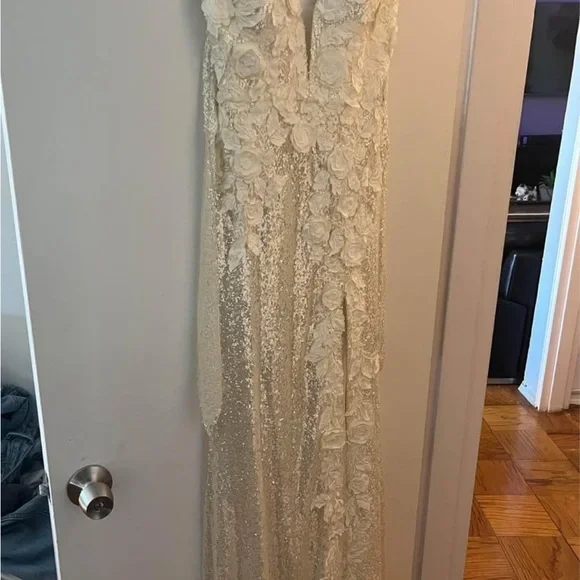 Jovani White Maxi Dress with Elegant Design - Picture 3 of 3